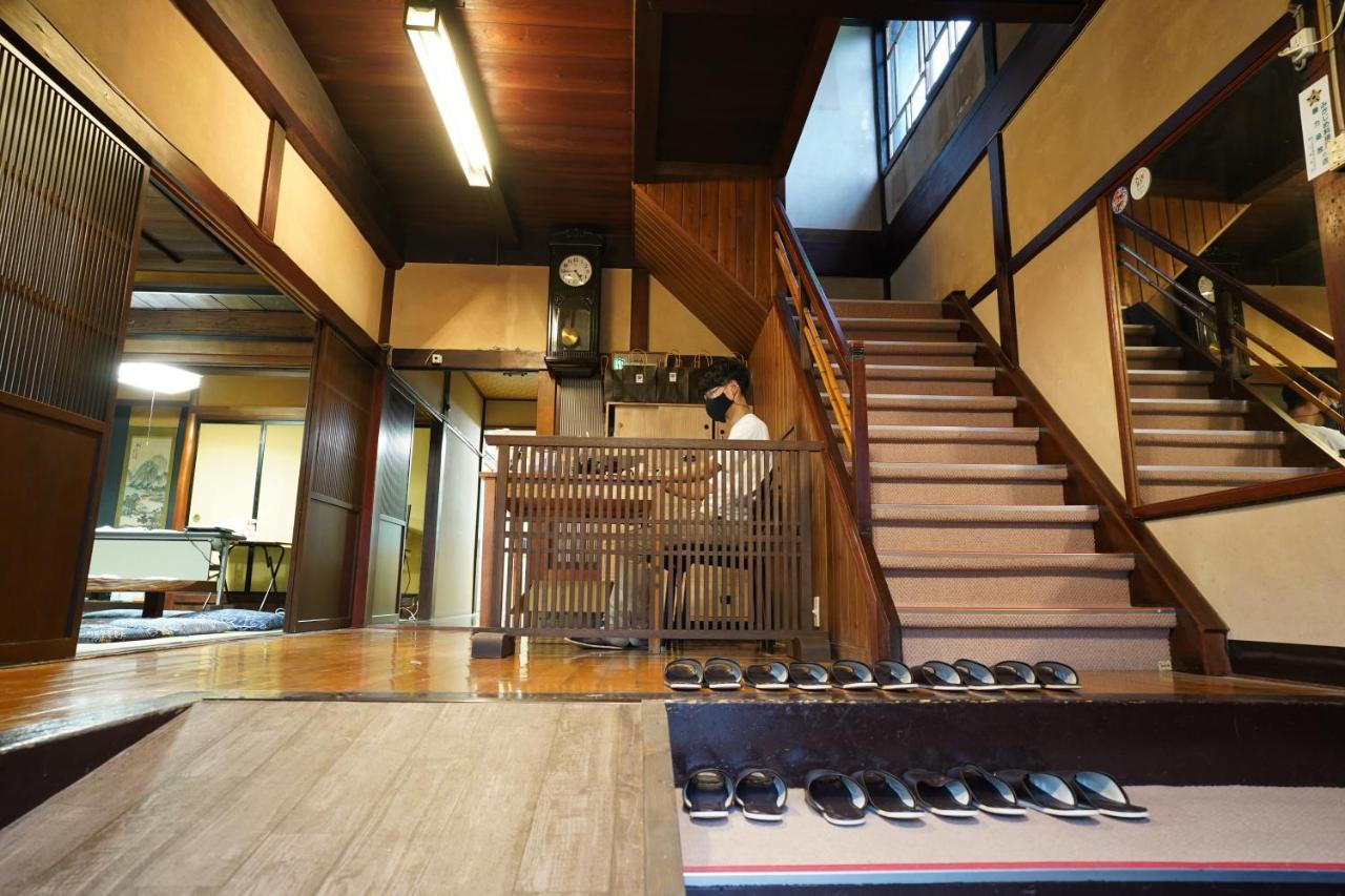 Hostel Murasaki Ryokan Takayama  Exterior foto