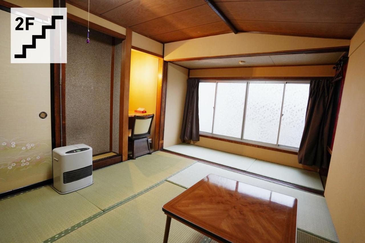 Hostel Murasaki Ryokan Takayama  Exterior foto