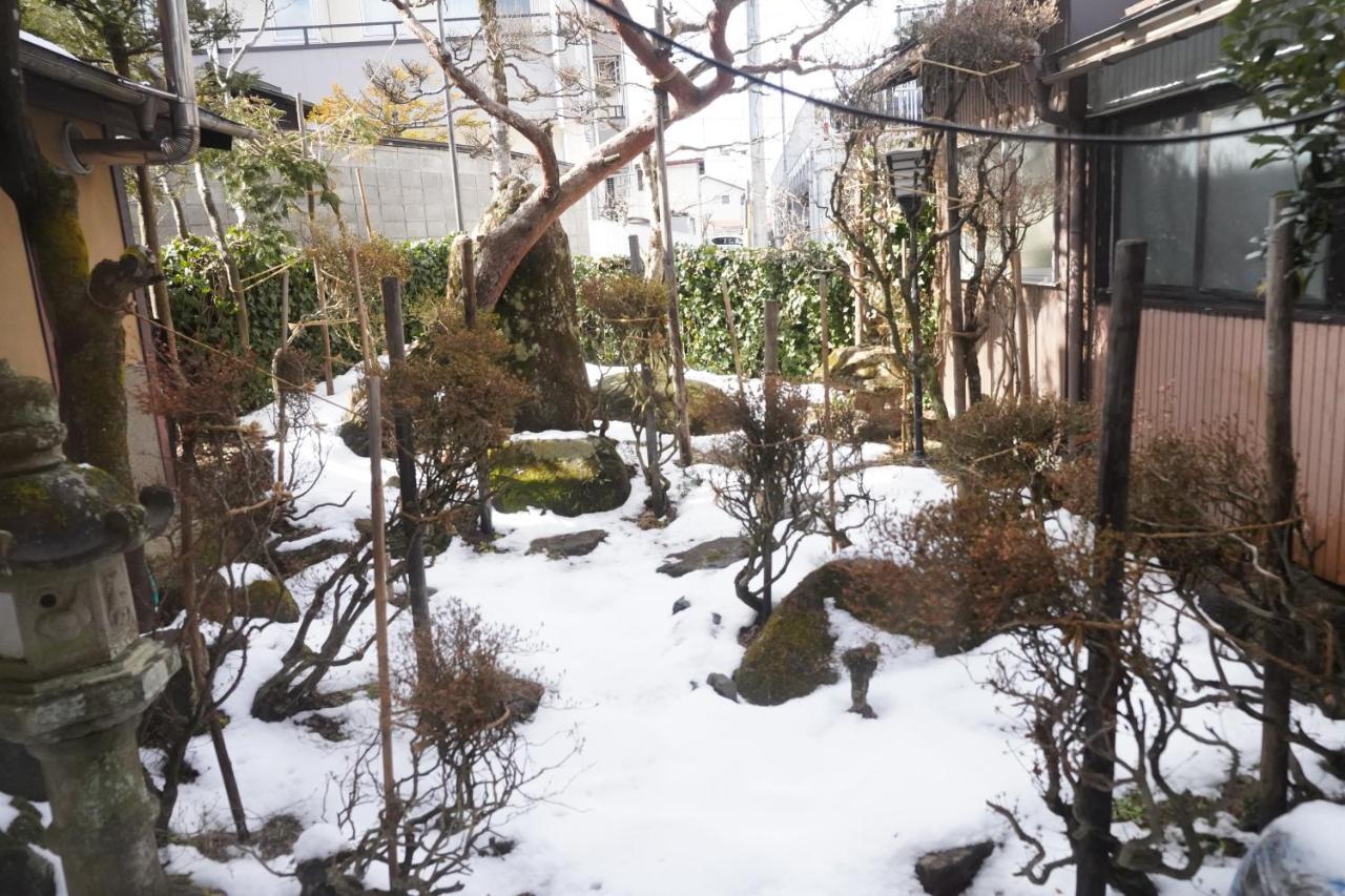 Hostel Murasaki Ryokan Takayama  Exterior foto